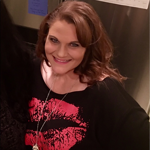 Meet your Posher, Rachel - Picture 5 of 6